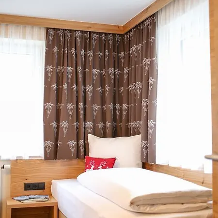 シャレー Alpinhome *