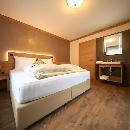 Alpinhome トゥクス